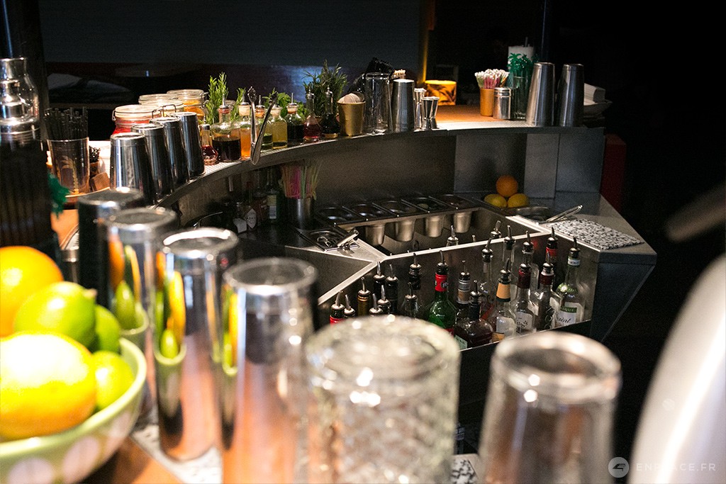 lonepalm-bar-cocktail-paris-02
